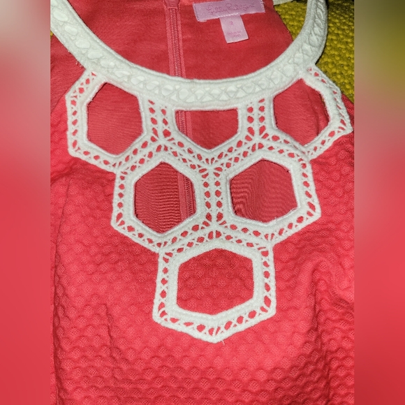 Lilly Pulitzer Cutout Halter Style Top, Size 2 - Picture 11 of 11